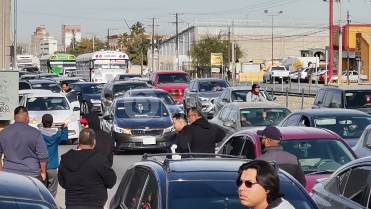 Se manifiestan choferes de plataformas en FGE de Juárez por asesinato