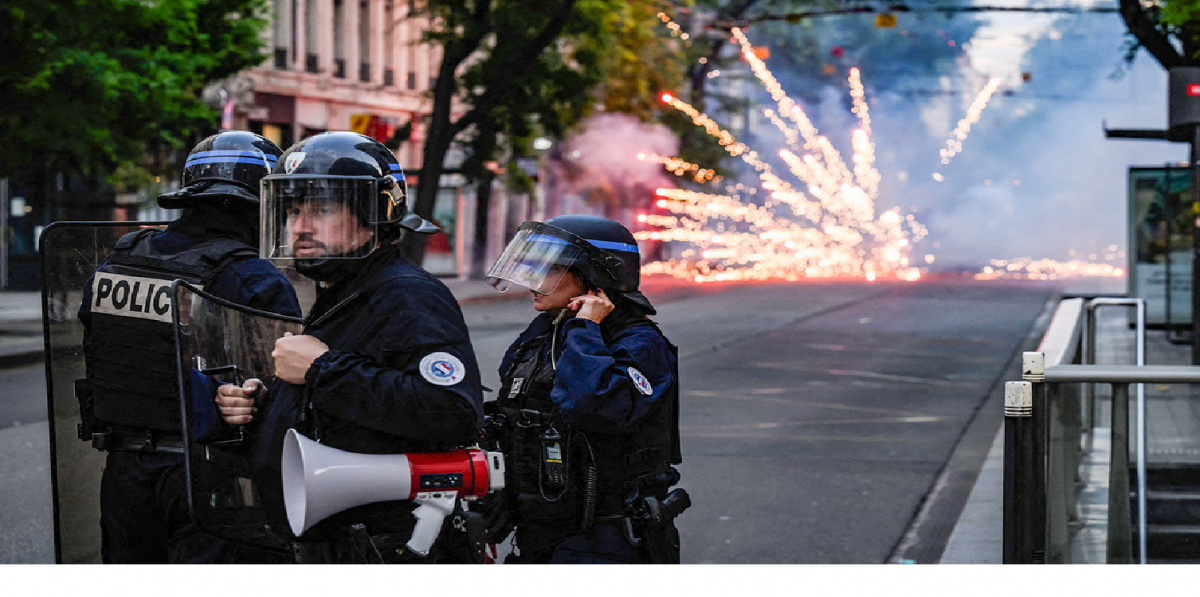 Francia Proh Be La Venta De Fuegos Artificiales Por Las Celebraciones