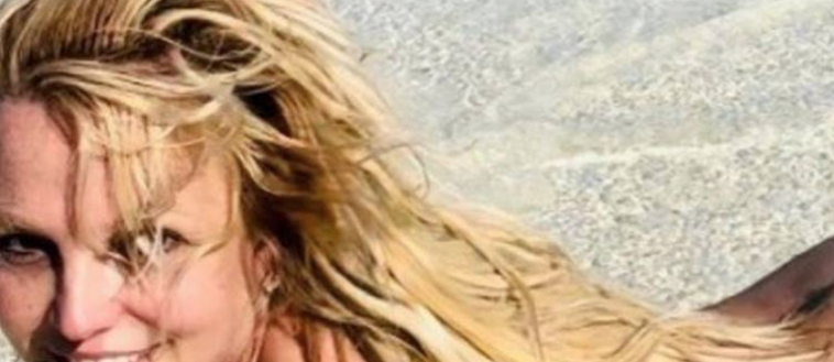 Britney Spears Publica Una Serie De Fotos Totalmente Desnuda En