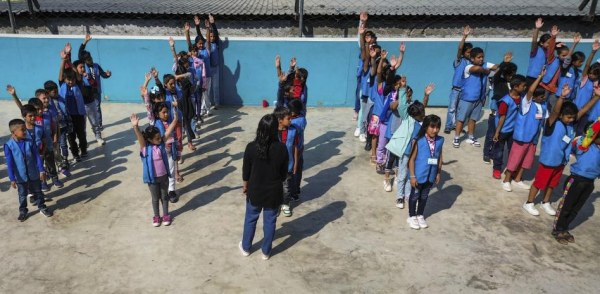 Se gradúan 130 niños migrantes en escuela- albergue de Tijuana