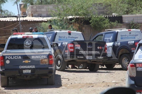 Aseguran a hombre al sur de la ciudad, intentaba agredir a su pareja con un machete