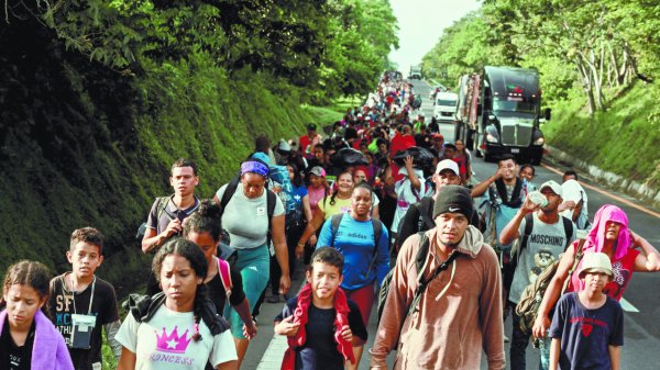 Nueva caravana migrante sale del sur de México para llegar a EU antes de la investidura de Trump