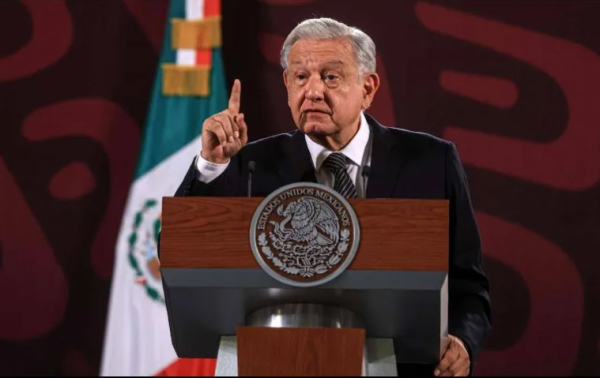 ¿AMLO reaparece? Así presumió al AIFA en este video