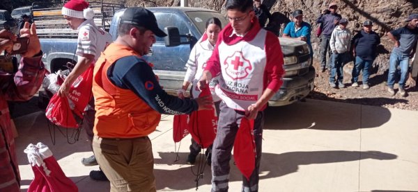 Lleva Estado apoyos para 100 familias de Urique como parte del programa “Juntos por la Sierra Tarahumara”