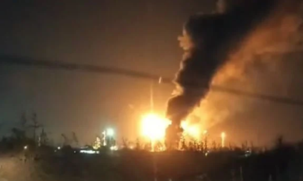 Refinería de Pemex en Salamanca se incendia; no se reportan lesionados