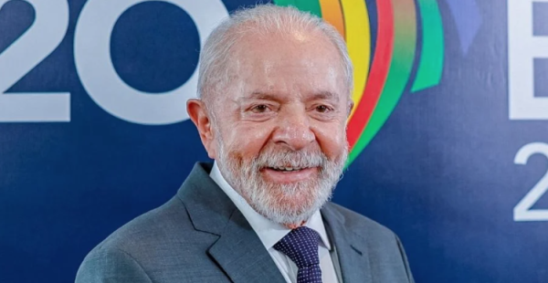 Lula da Silva es operado con éxito por segunda vez y se encuentra despierto, reportan médicos