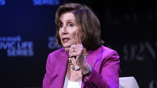 Nancy Pelosi es abucheada en la presentación de su libro (video)