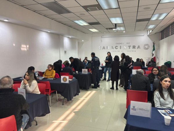 Presenta FGE servicios de Justicia Digital en evento empresarial de Cd. Juárez