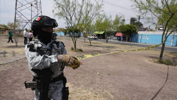 Multitud lincha en Almoloya de Juárez a cuatro presuntos extorsionadores