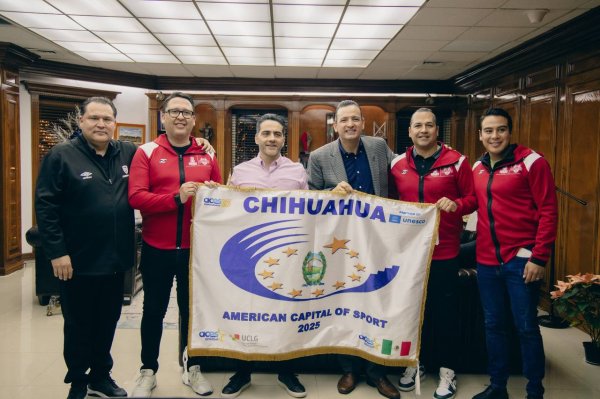 Recibe Alcalde reconocimiento que acredita a Chihuahua “Capital Americana del Deporte”