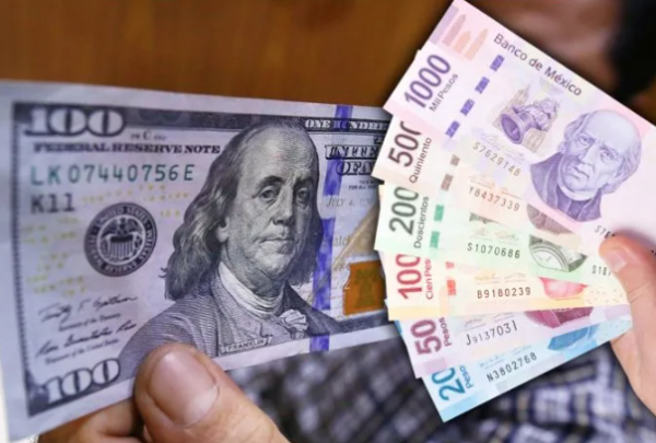 El peso se sobrepone y da ligero golpe al dólar; aquí la cotización del jueves