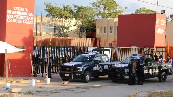 Reportan violento motín en una cárcel de Tabasco