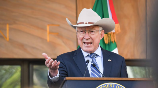 ‘Problema de seguridad de Sinaloa viene de sexenios anteriores’: Ken Salazar destaca trabajos de Sheinbaum