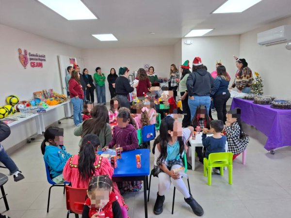 Regalos y mucha diversión en la primera posada en el CEJUM Cuauhtémoc