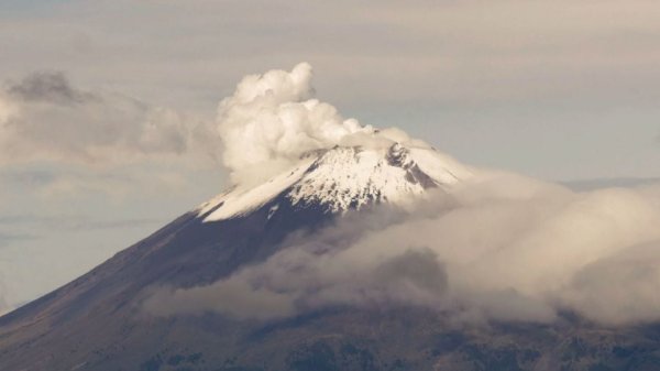 Continuarán las bajas temperaturas en gran parte del país: prevén la caída de nieve en ocho volcanes en las próximas horas