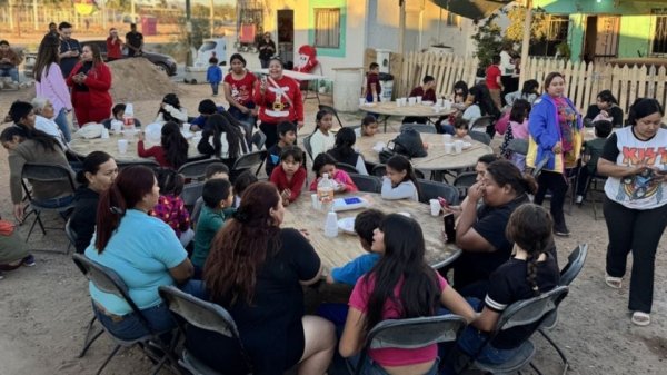 Madres buscadoras realizan posadas en Sonora con los hijos de personas desaparecidas