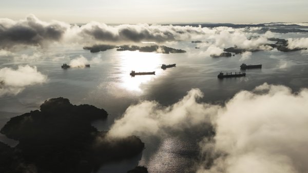 ¿Cuál es la importancia del canal de Panamá y por qué está en la mira de Trump?