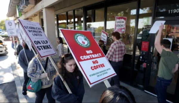 Huelga de Starbucks se expande y cierra casi 60 de sus tiendas en EU