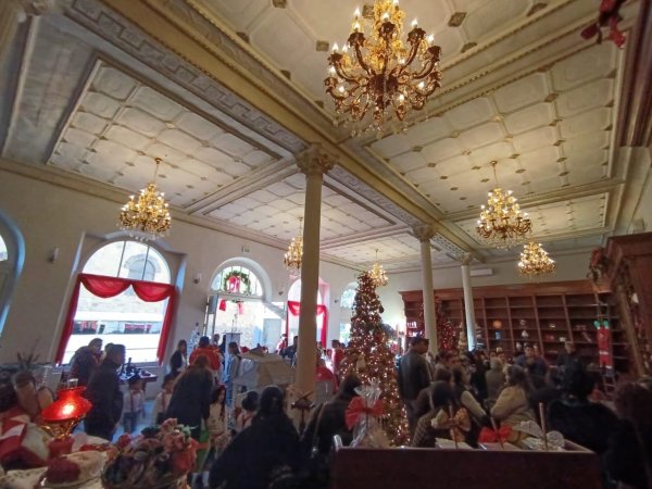 Reúne Festival Navideño a más de 3 mil 700 parralenses en Palacio Alvarado*