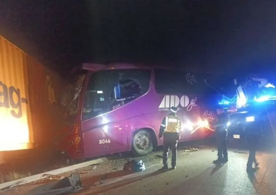 Accidente de autobús en Veracruz, reportan varios muertos y heridos