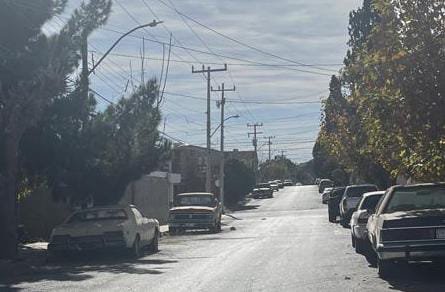 Denuncian vehículos en calidad de “yonkes” abandonados en las calles de la ciudad