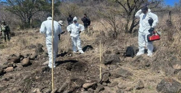 Localizan seis cuerpos en fosas clandestinas en ranchos de Chiapas