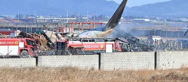 Temen que no haya más supervivientes en avión accidentado