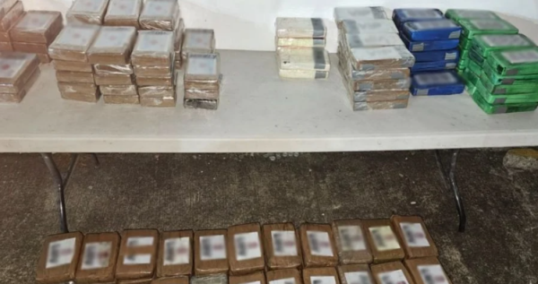 Dos sujetos detenidos en Chiapas y Sinaloa son procesados por transportar casi 500 kilos de cocaína y metanfetamina