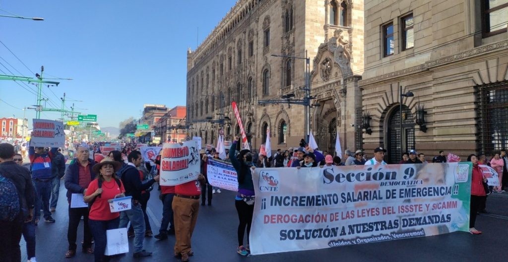 Cnte Marcha A Palacio Nacional Y La Sep Para Exigir Aumento Salarial Basificación Y Pensiones 