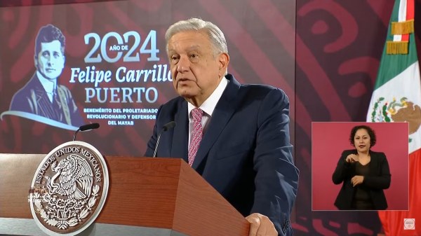 Atentos al desarrollo del huracán: López Obrador