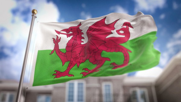 Gobierno de Gales prohibirá mentir a los políticos