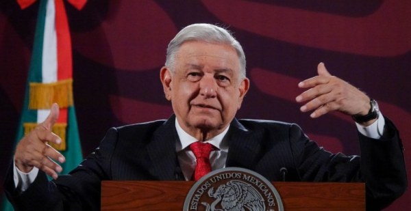 López Obrador acusa que juez buscó integración completa del TEPJF para anular la elección y que Morena no tenga mayoría calificada en las Cámaras
