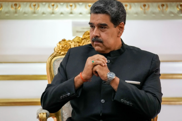 Venezuela: Machado denuncia atentado; Maduro augura 