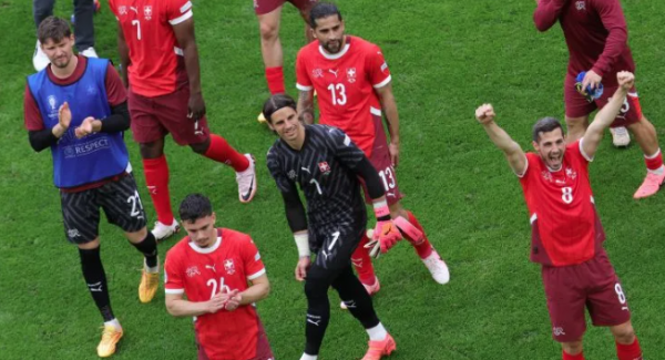 Suiza vence a Hungría con cierto drama