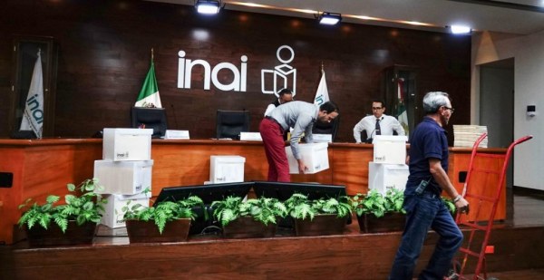 Comisionados del INAI utilizaron de forma irregular tarjetas de crédito destinadas a viáticos y gastos oficiales, revela auditoría interna
