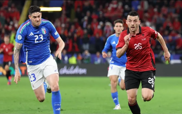 Italia vence a Albania por la mínima en último partido del sábado por la Eurocopa