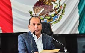 Propongo acelerar la transición a la electromovilidad en Chihuahua: Omar Bazán