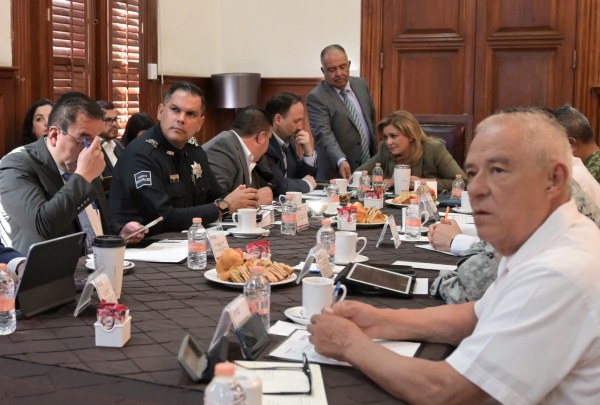 Preside Maru Campos reunión de la Mesa de Seguridad en Palacio de Gobierno