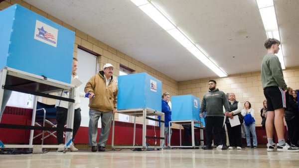 Abren centros de votación para las presidenciales en los EU