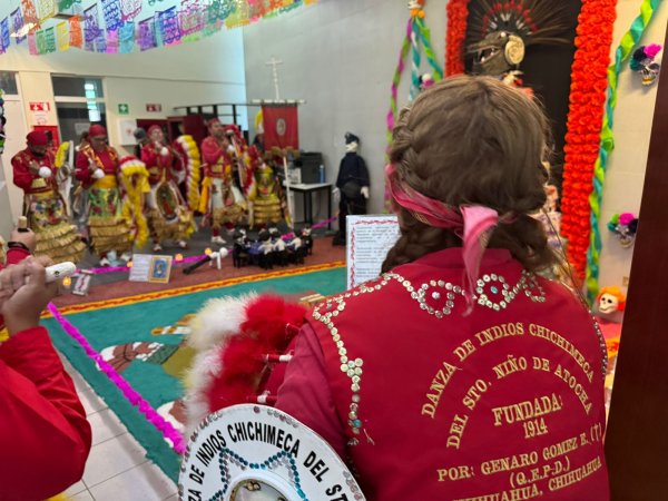 Dedica personal de SSPE altar a sus compañeros fallecidos