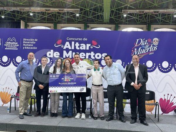 Encabeza Bonilla premiación del concurso de Altar de Muertos