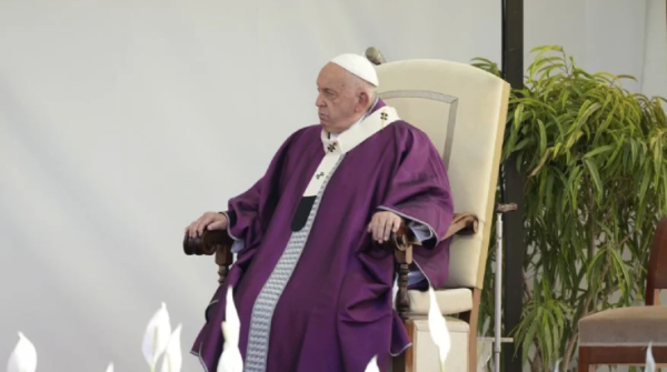 Vaticano espera que la política de Trump hacia los migrantes 