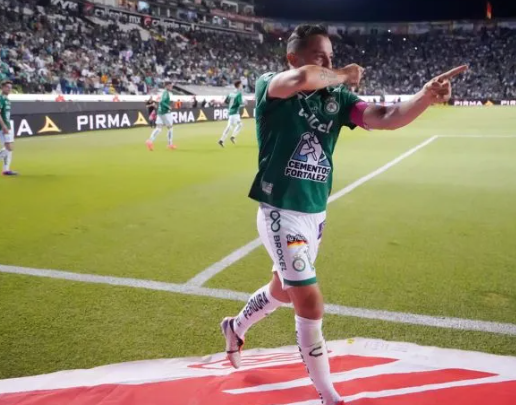 Andrés Guardado dice adiós al futbol