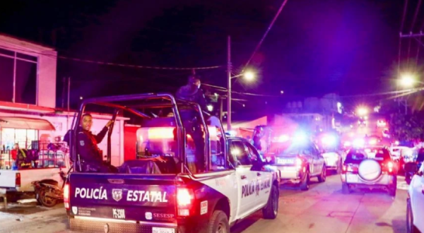 Ataque en un restaurante en Oaxaca deja cinco hombres muertos y uno herido