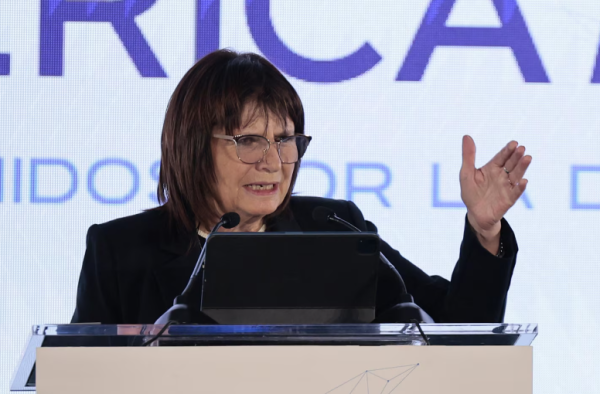 Patricia Bullrich critica reforma judicial de México en Foro América Libre