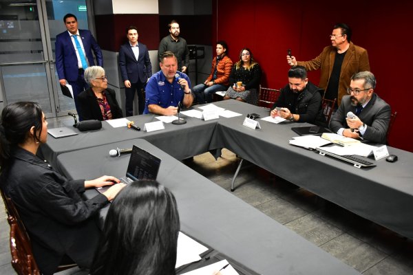 Iniciarán mesas técnicas para analizar la propuesta de crear el Premio al Mérito Periodístico