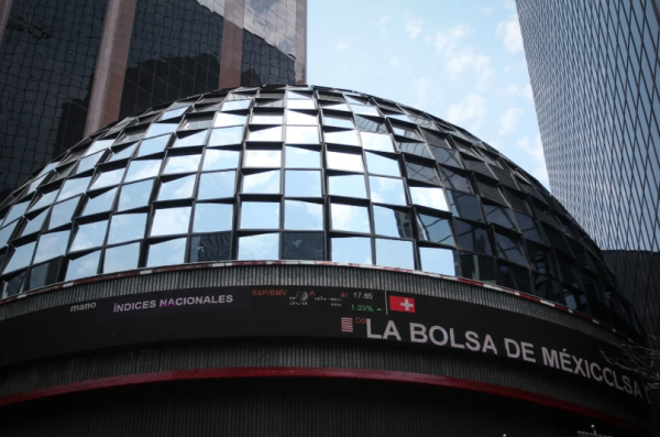 Bolsa Mexicana cae un y se acerca a perder el piso de las 51 mil unidades