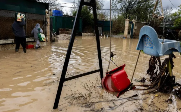 España enfrenta segundo temporal sin víctimas pero con miles de evacuados