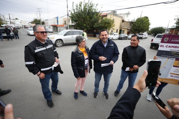 Entrega Pérez Cuéllar repavimentación de calle Canarios