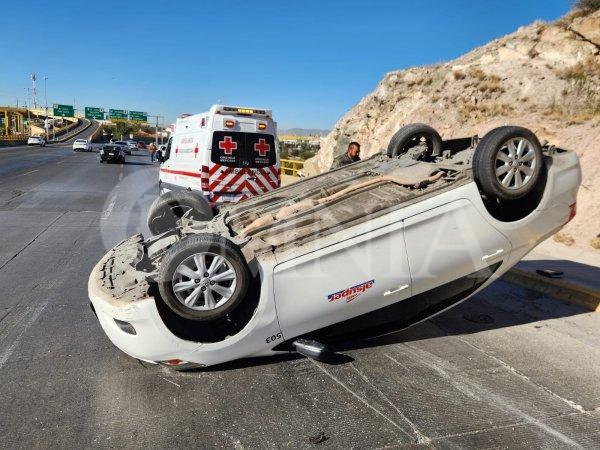 Vuelca vehículo en la carretera Aldama-Chihuahua